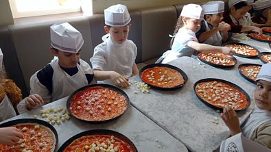Visit to Pizza Express by Class 1M
